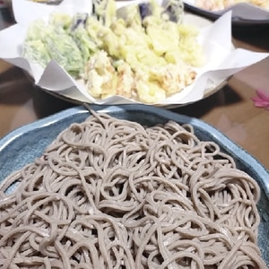 野菜天ぷらと冷やしそば(うどん)